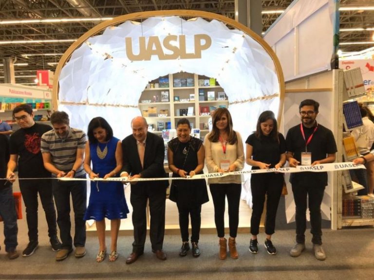UASLP presente en la Feria Internacional del Libro de Guadalajara 2019